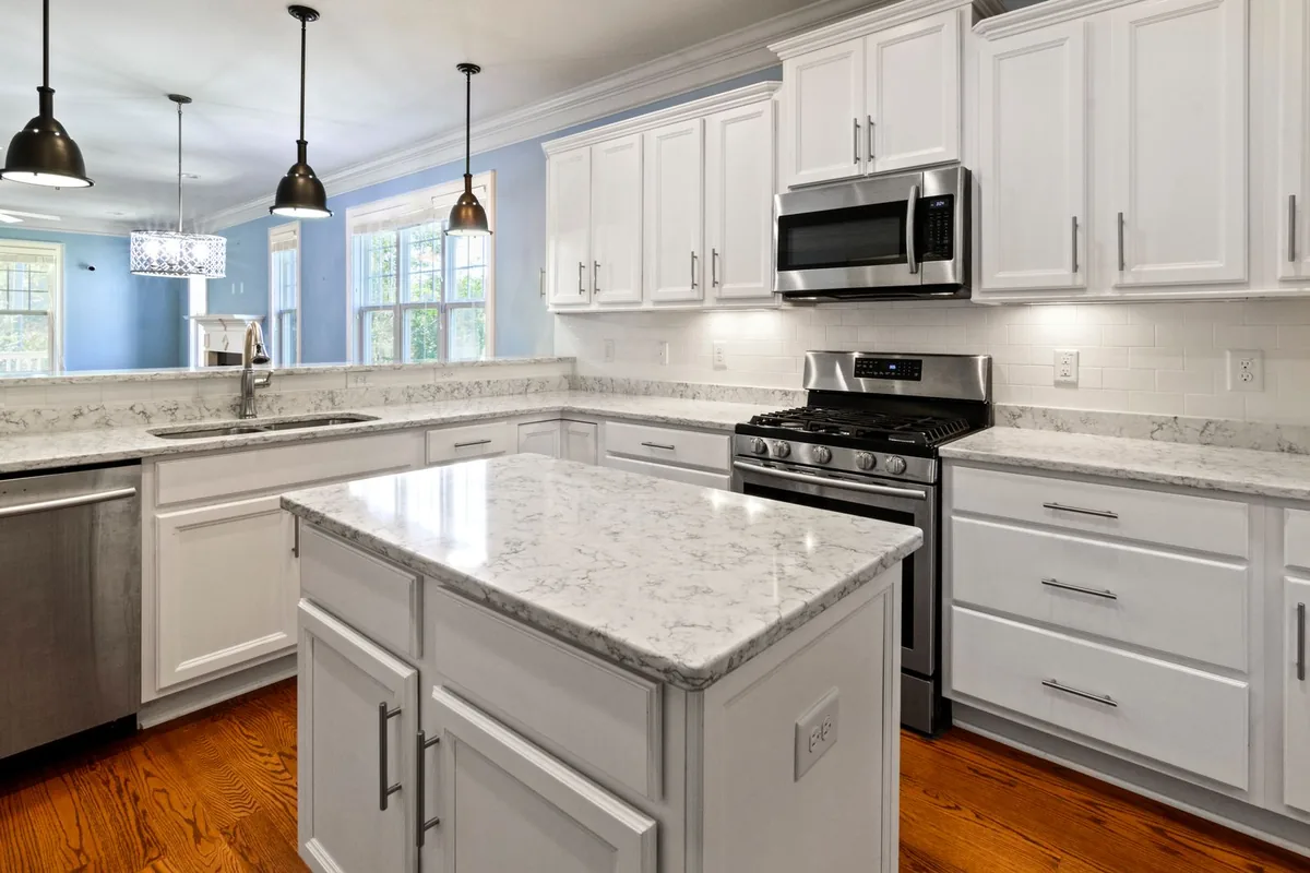 Filth & Squalor Cleanup in Woodmont, CT
